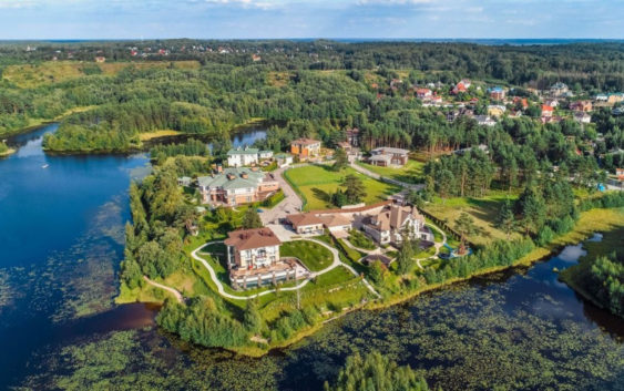 Коттеджи из кирпича. Готовые загородные дома в 15-минутах от Петербурга