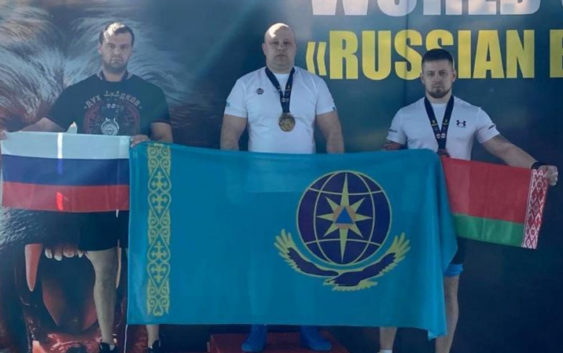 Рекорд абсолютного чемпиона установил представитель МЧС Казахстана в Барнауле