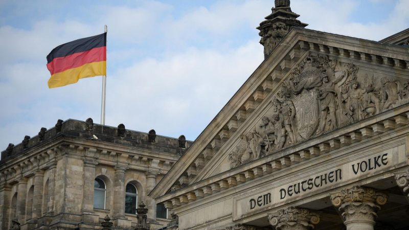 Парламент Германии избрал канцлером со второй попытки Фридриха Мерца