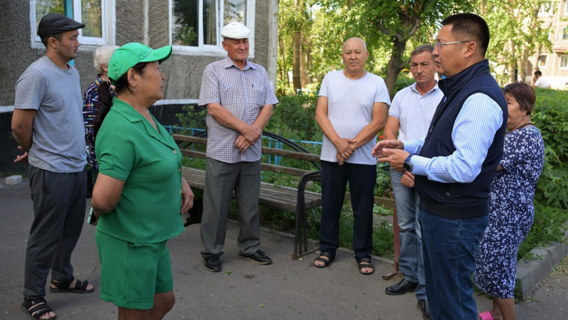 79 семей получили $57 тысяч компенсации после урагана в Павлодарской области 