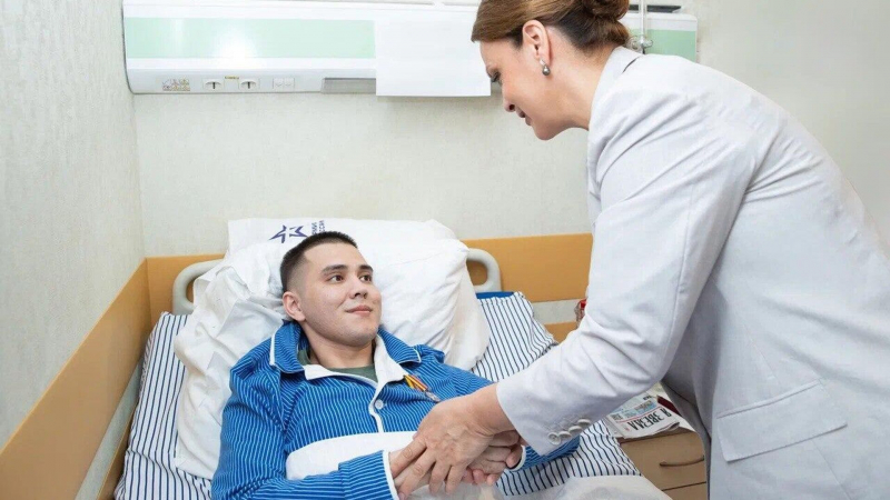 В Москве бойцам СВО и медработникам госпиталя вручили государственные награды