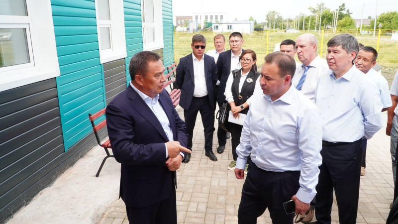 Жилые дома и медпункты не могут достроить в Акмолинской области 